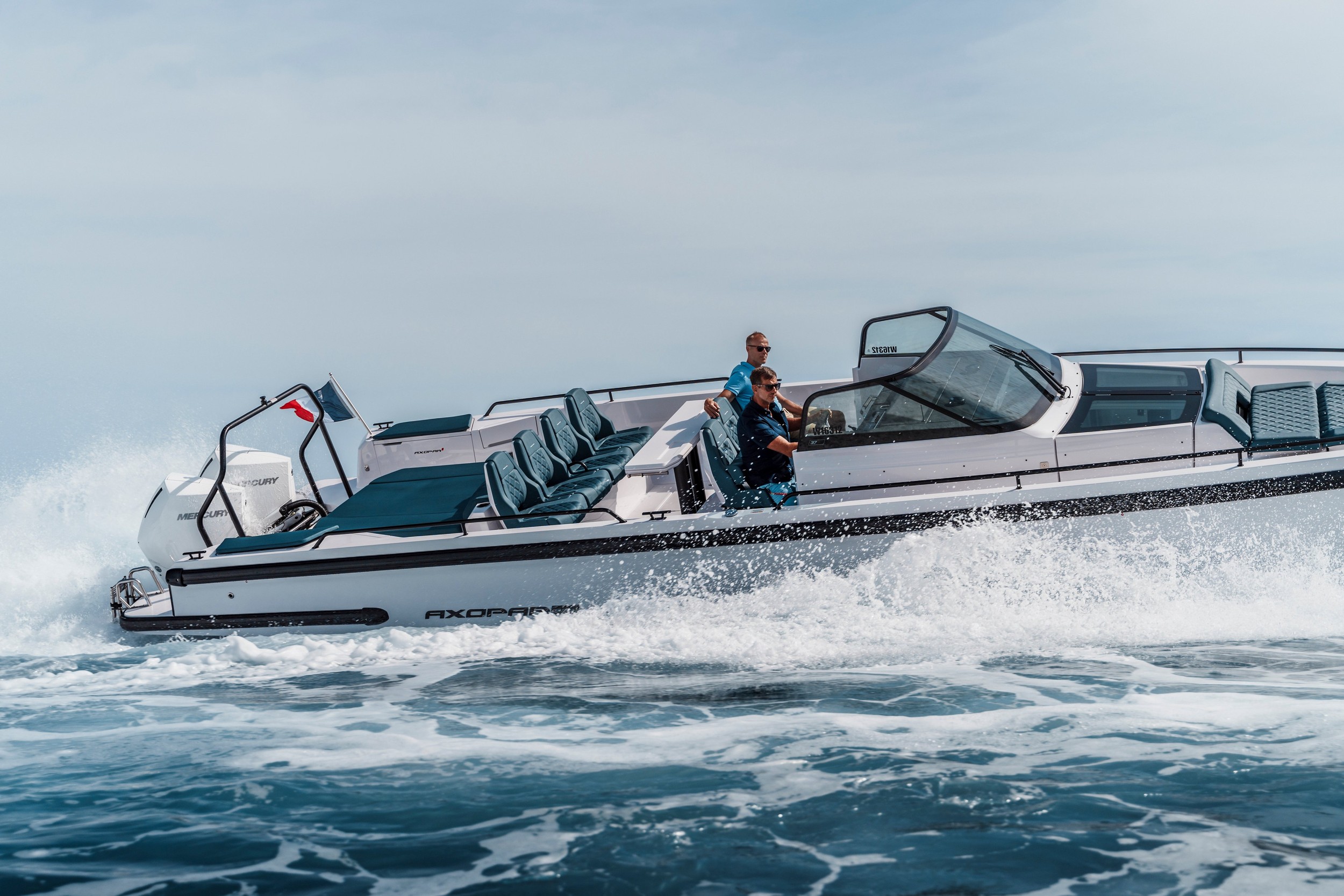 Axopar 37 Spyder