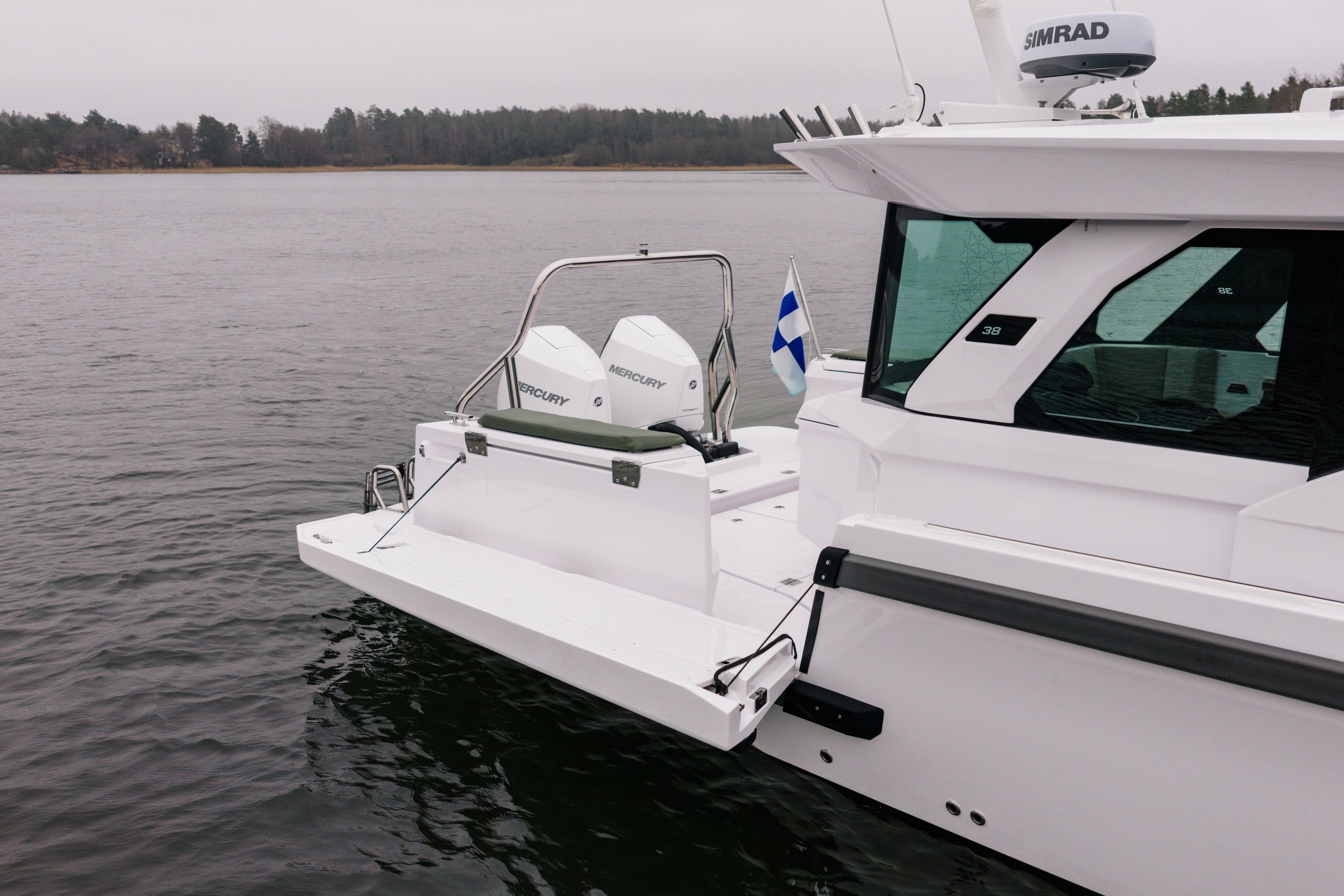 Axopar 38 XC Cross Cabin
