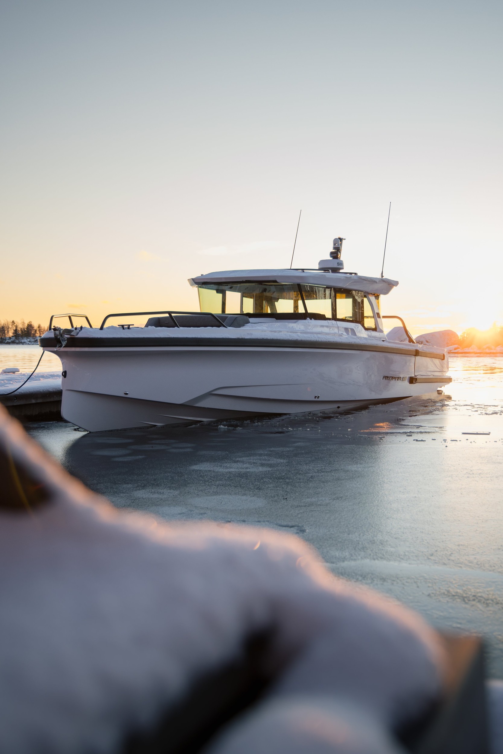 Axopar 38 XC Cross Cabin