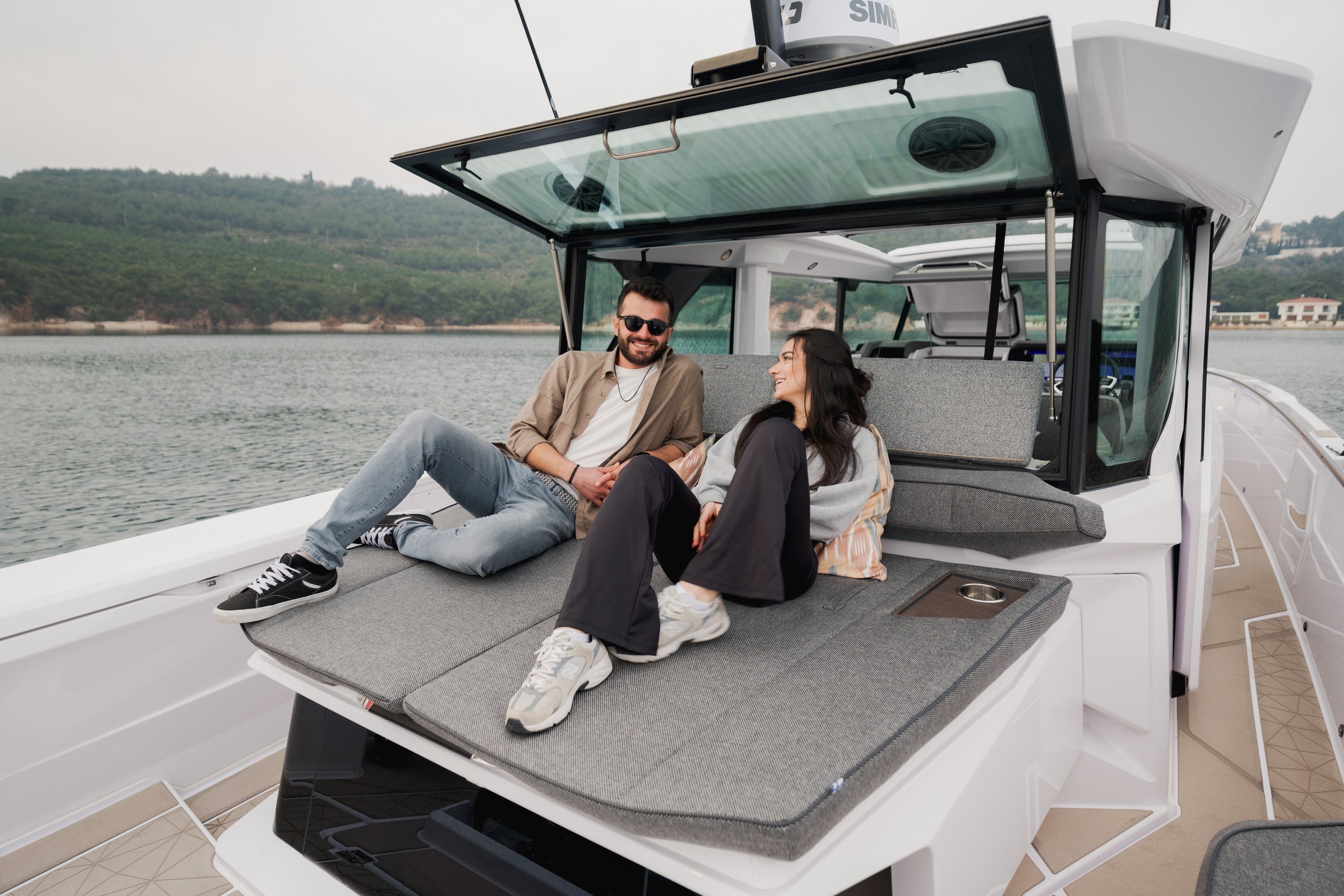 Axopar 38 XC Cross Cabin