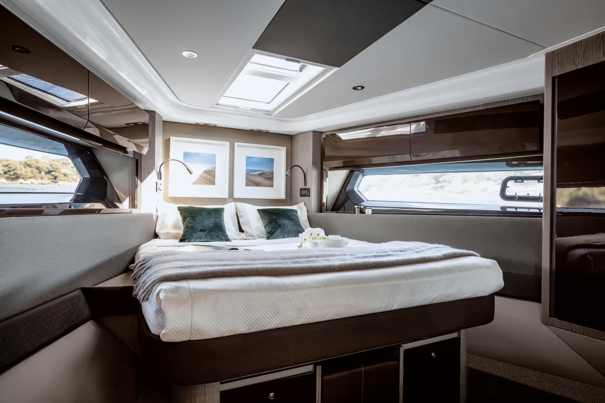 Azimut Atlantis 51, hoofdhut
