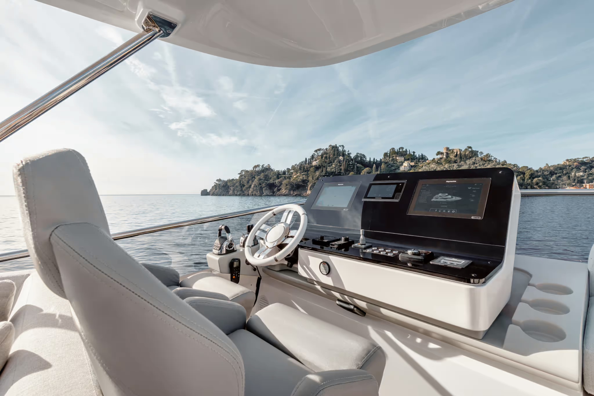 Azimut Fly 60, boot van buiten