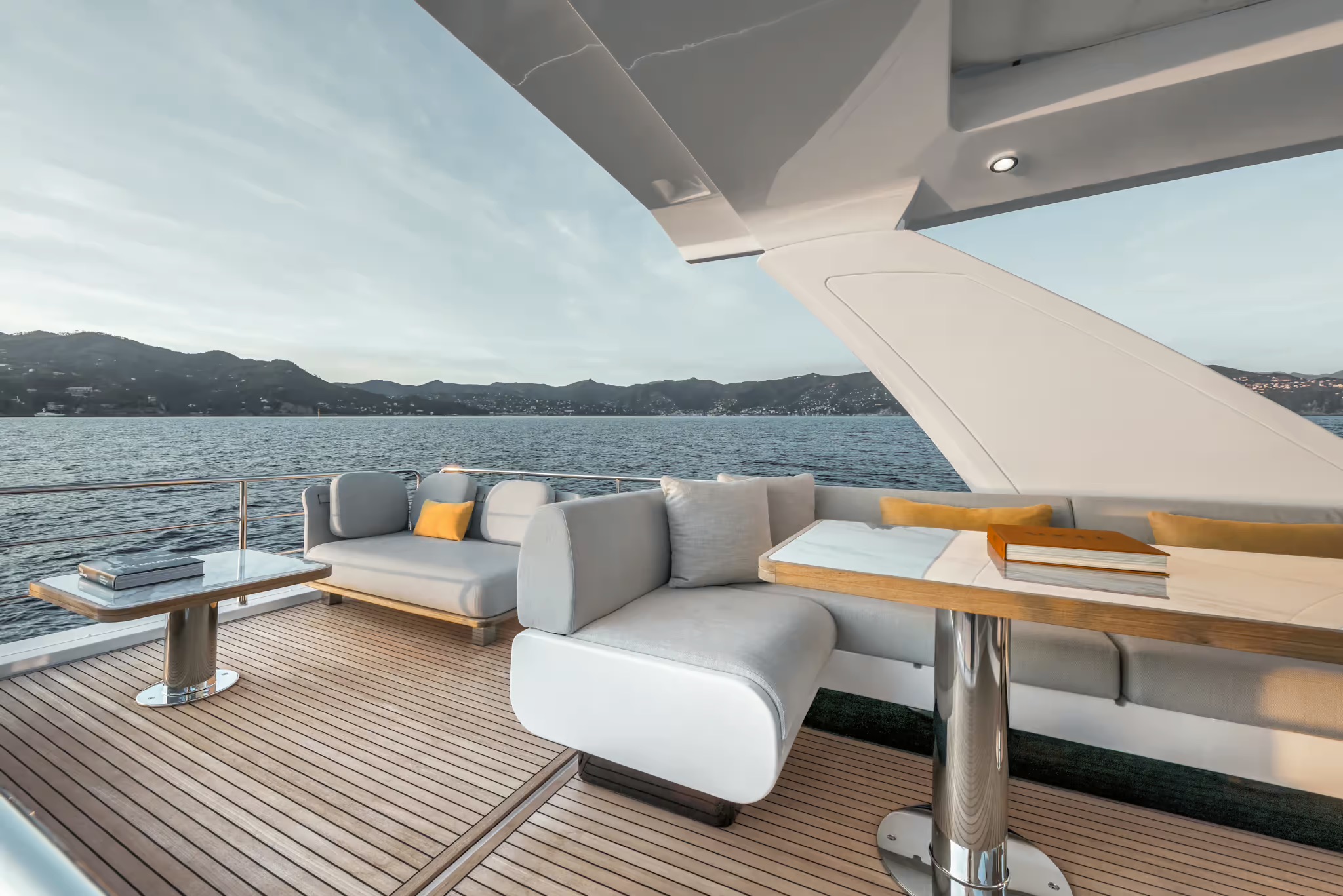 Azimut Fly 60, flybridge