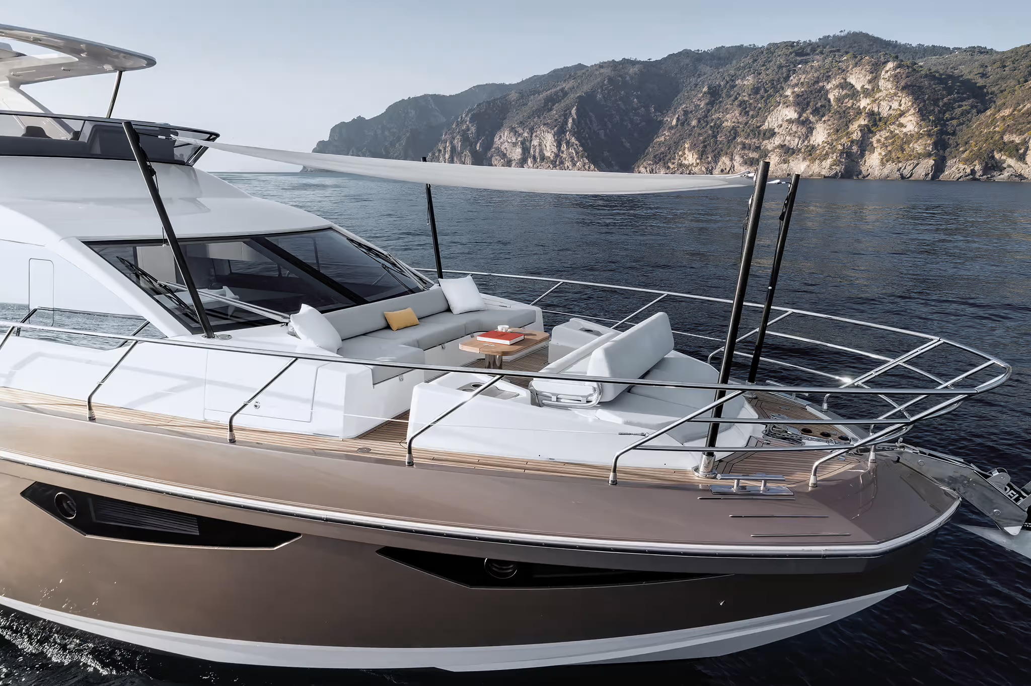 Azimut Fly 60, lounge