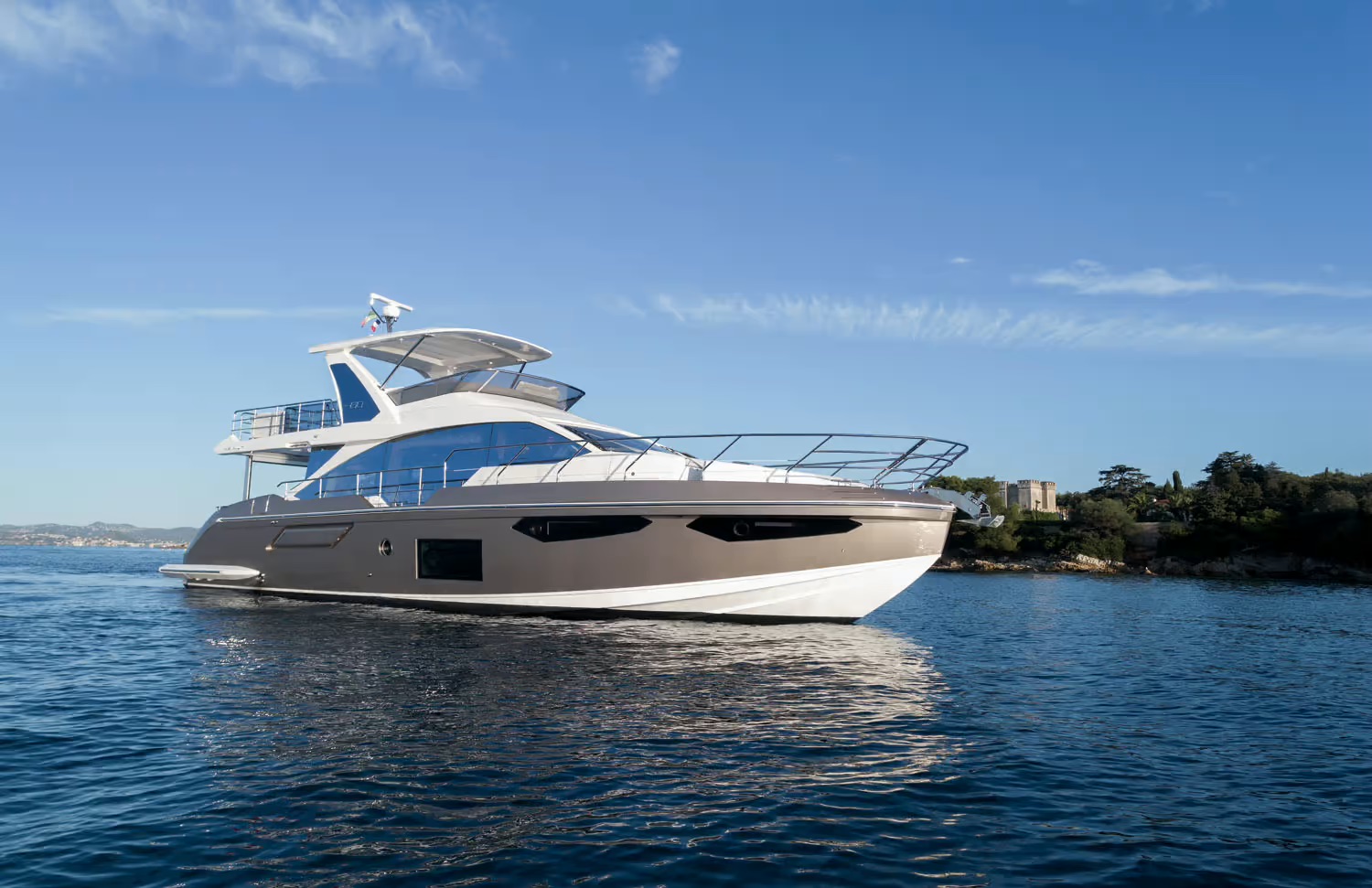 Azimut Fly 62, boot van buiten