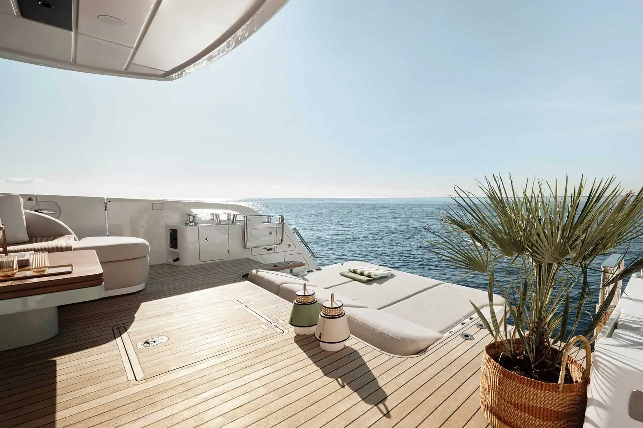 Azimut Fly 62, cockpit