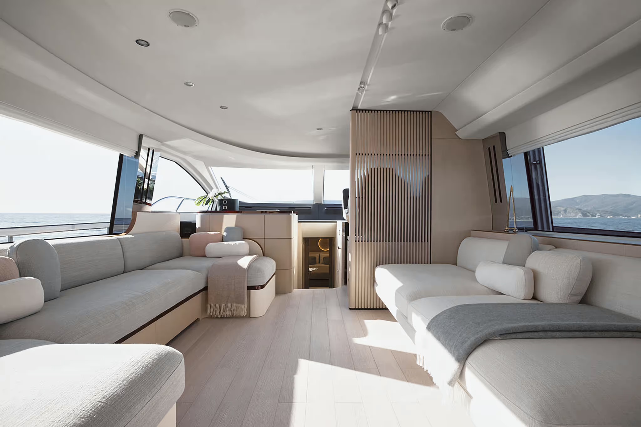 Azimut Fly 68, badkamer