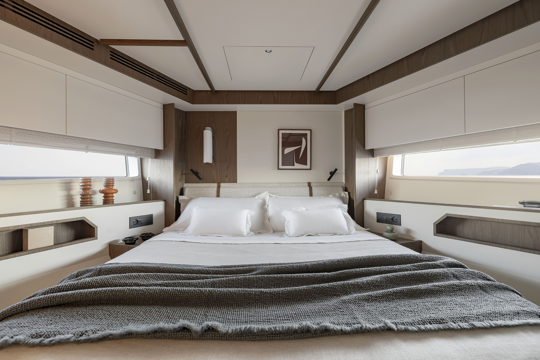 Azimut Fly 72, hoofdhut met bed