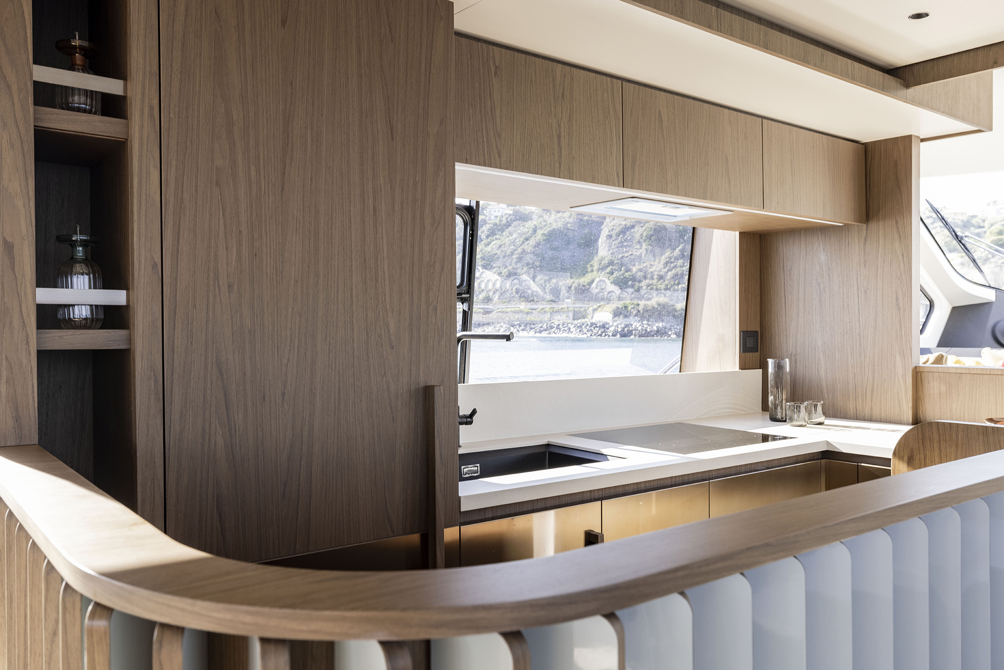 Azimut Fly 72, keuken