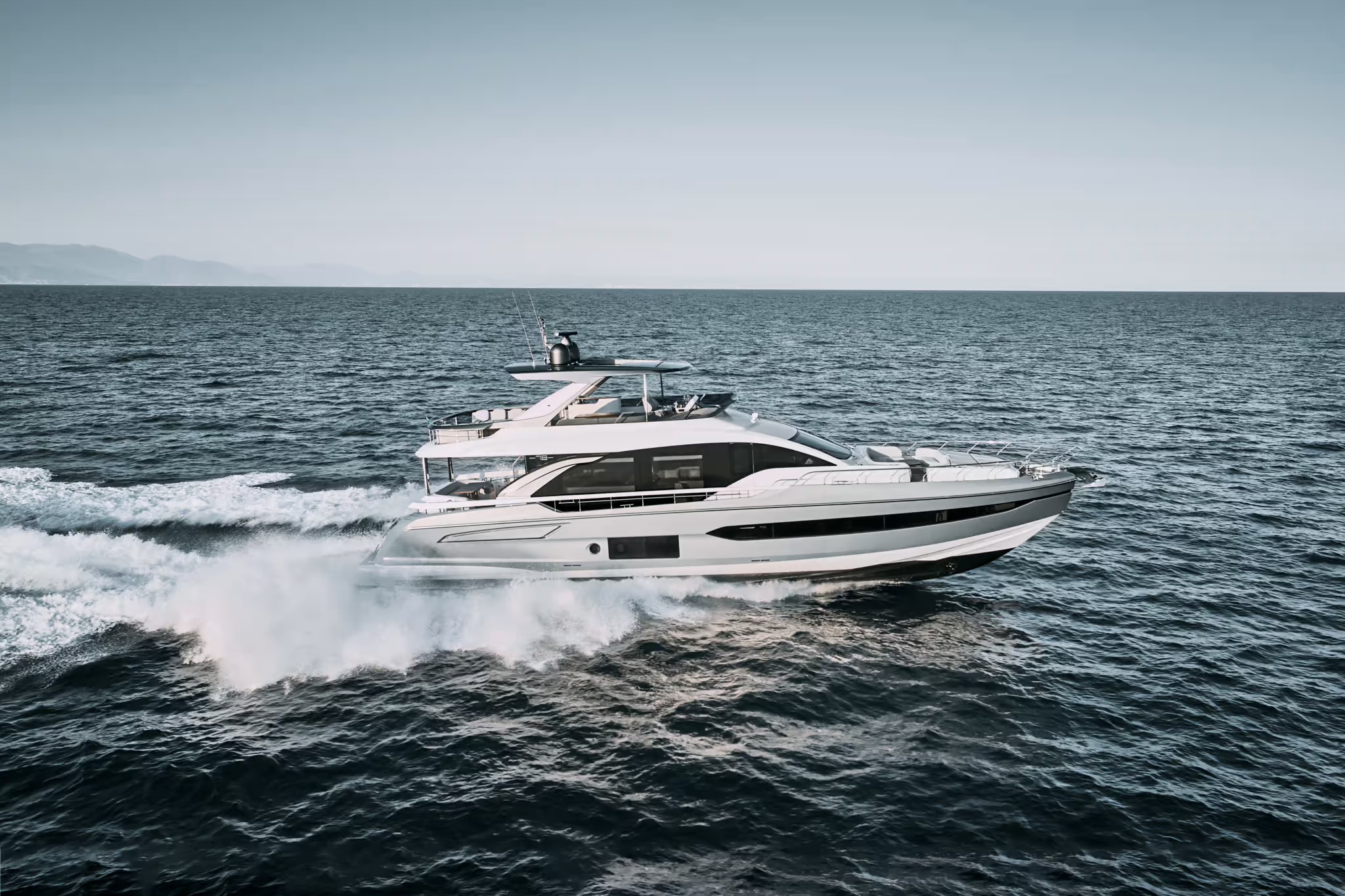 Azimut Fly 78, boot varend
