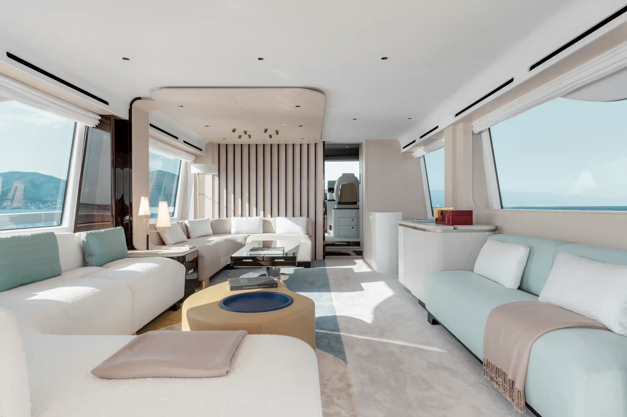 Azimut Fly 78, salon