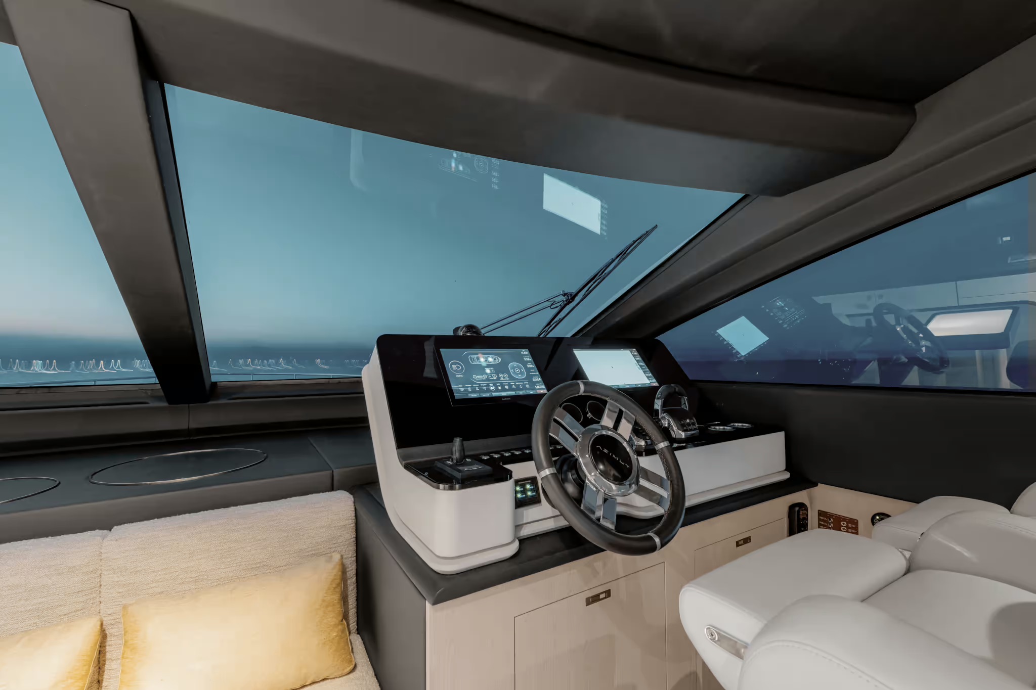 Azimut Fly 78, stuurstand