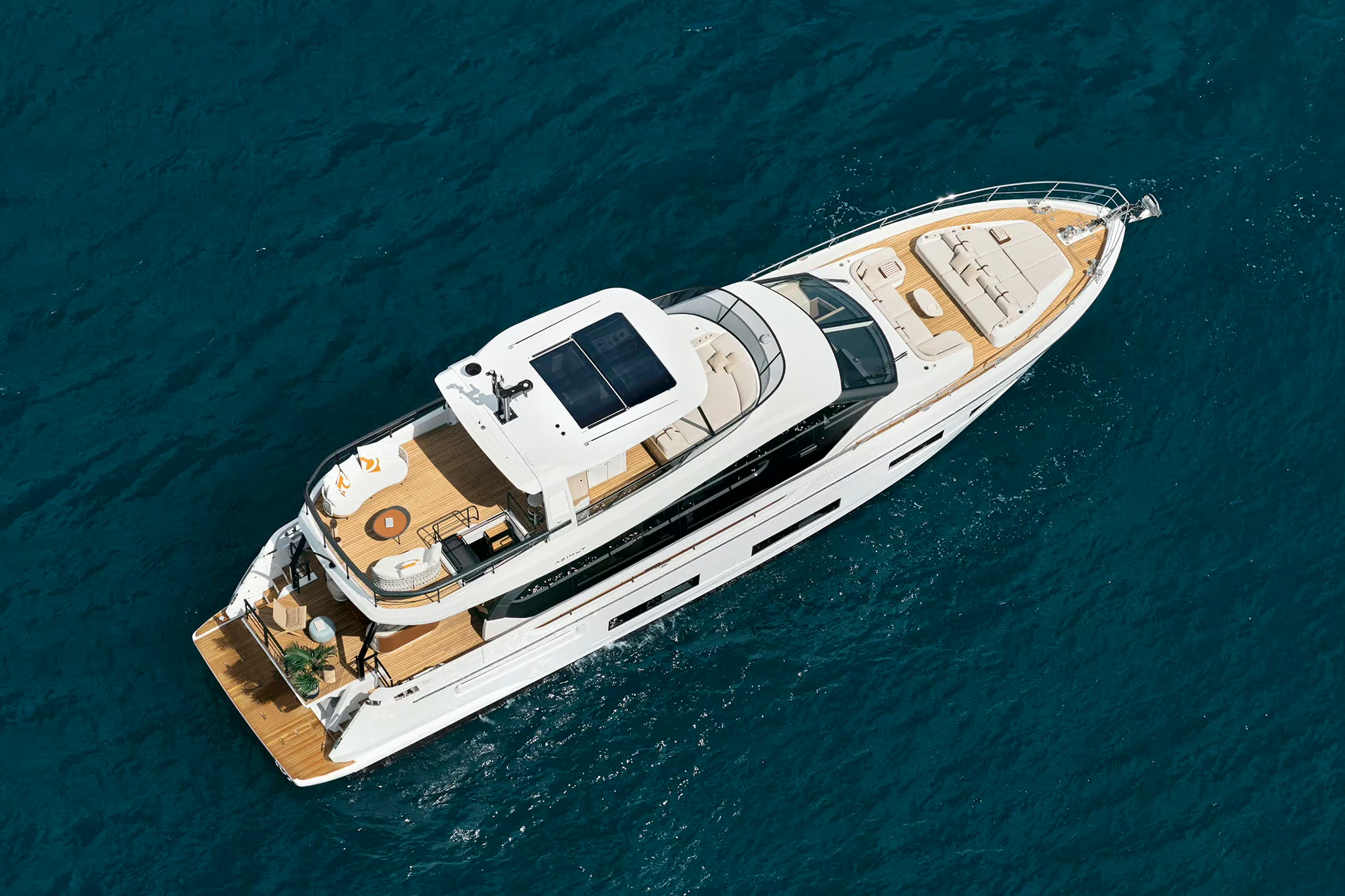 Azimut Fly 82, boot van buiten