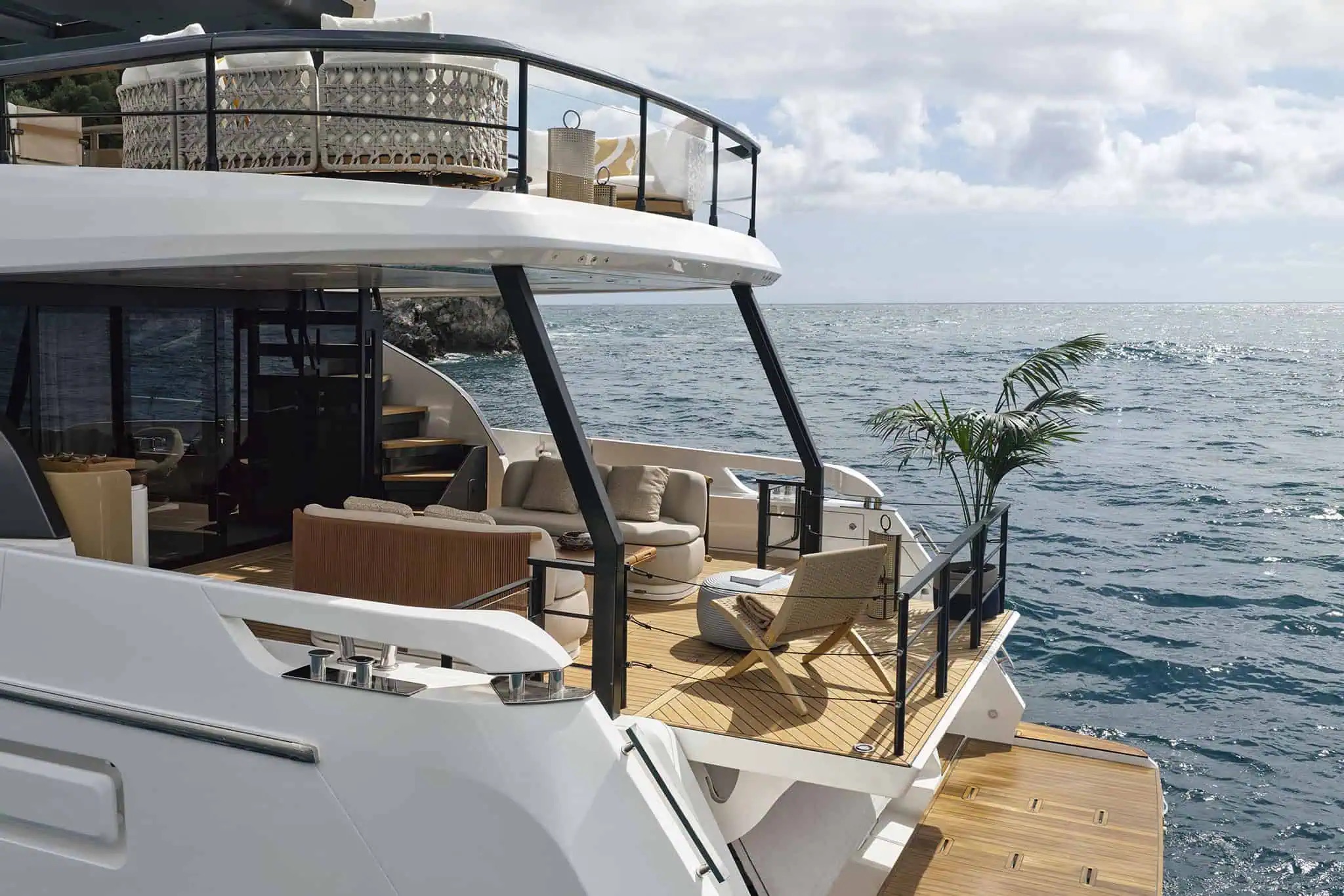Azimut Fly 82, boot van buiten