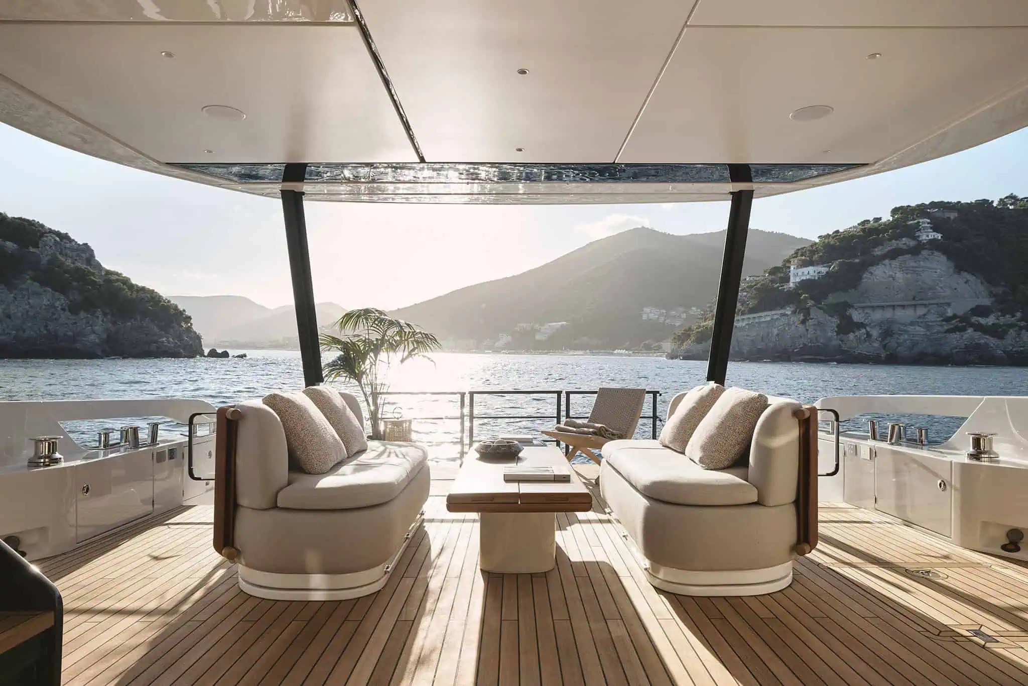 Azimut Fly 82, cockpit