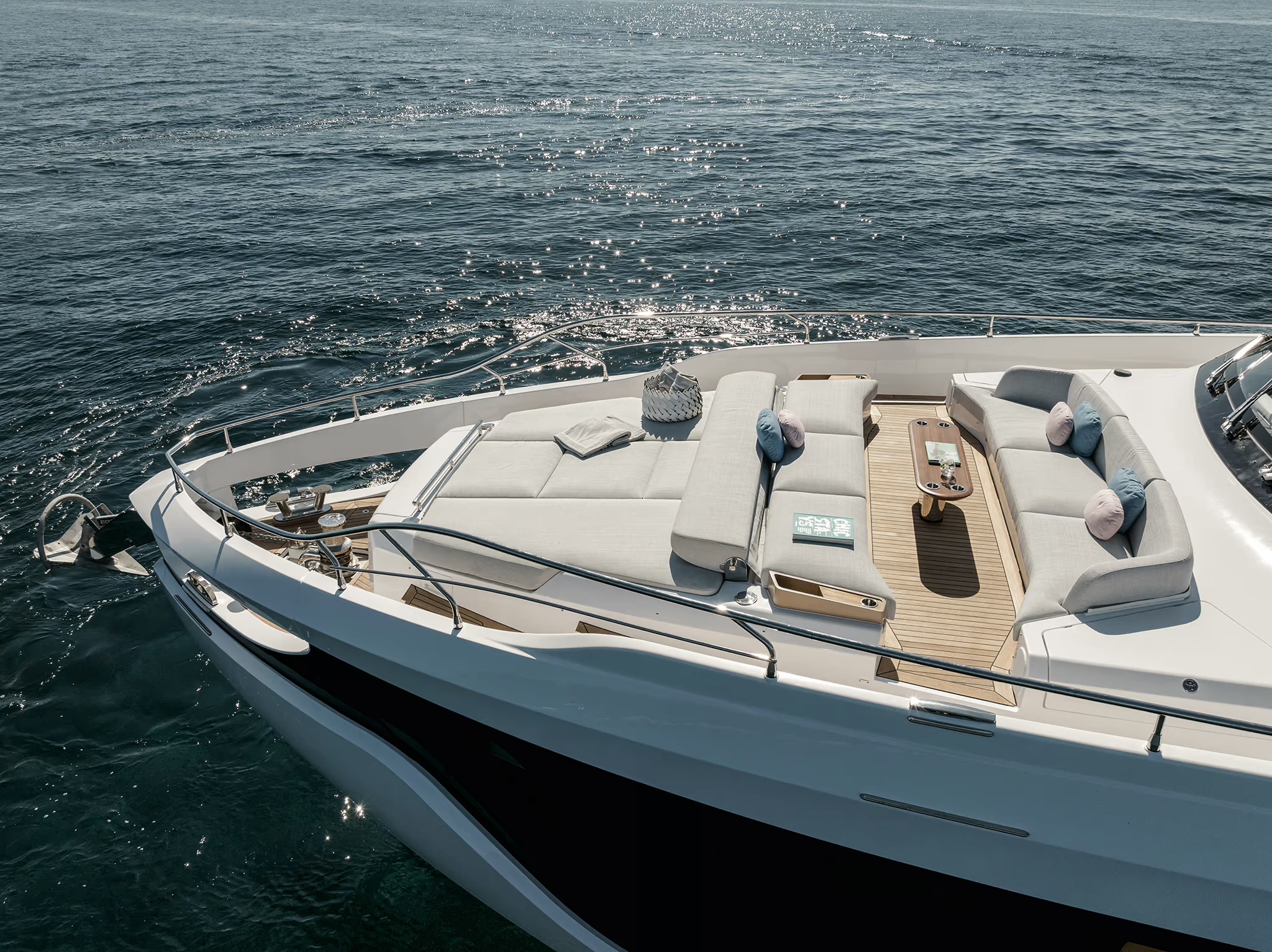 Azimut Grande 26M, boot van buiten
