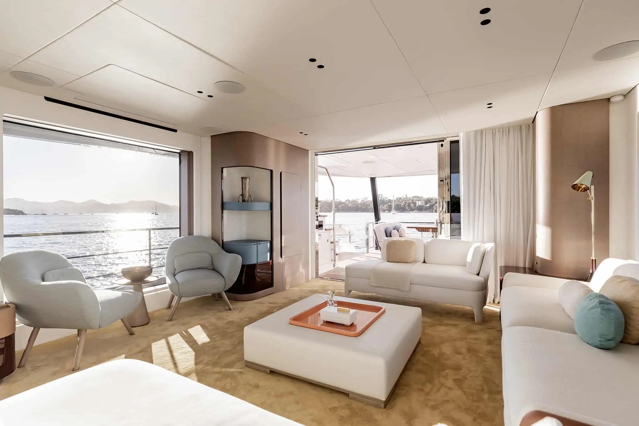 Azimut Grande 26M, salon