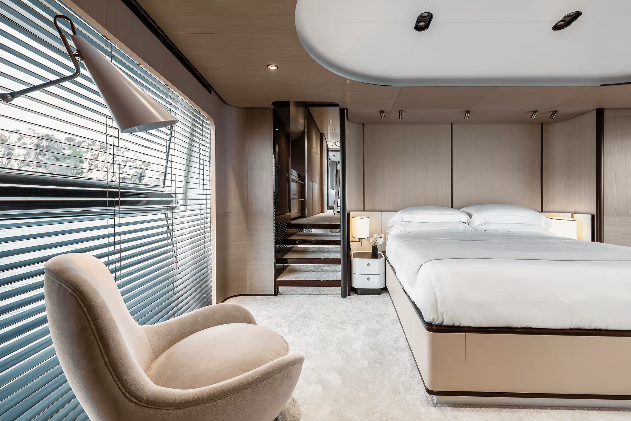 Azimut Grande 27M, hoofdhut