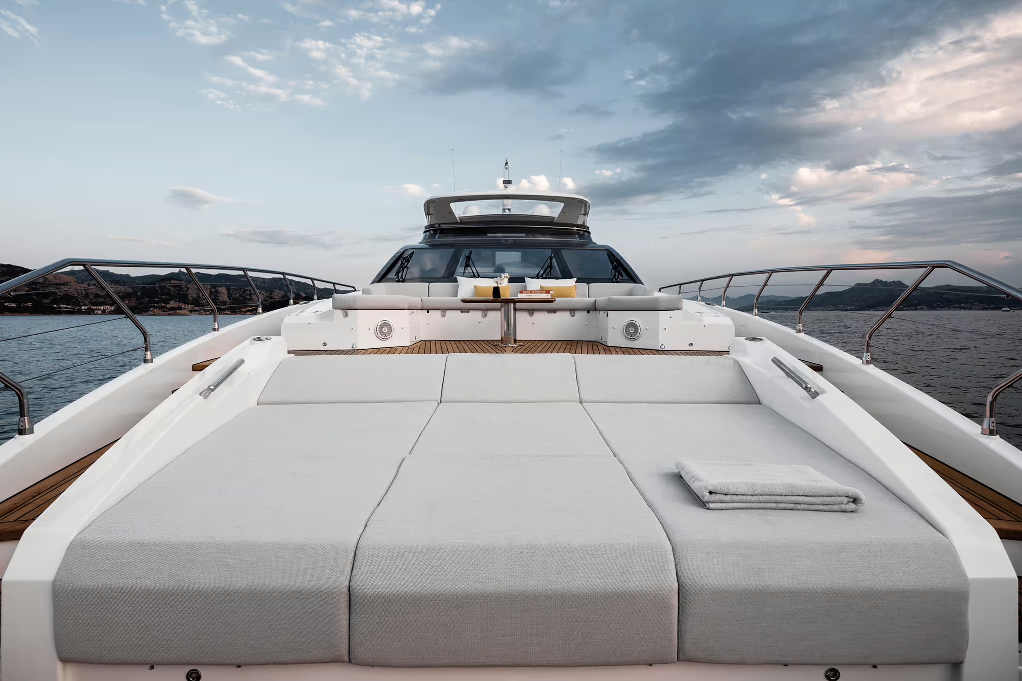 Azimut Grande 27M, lounge