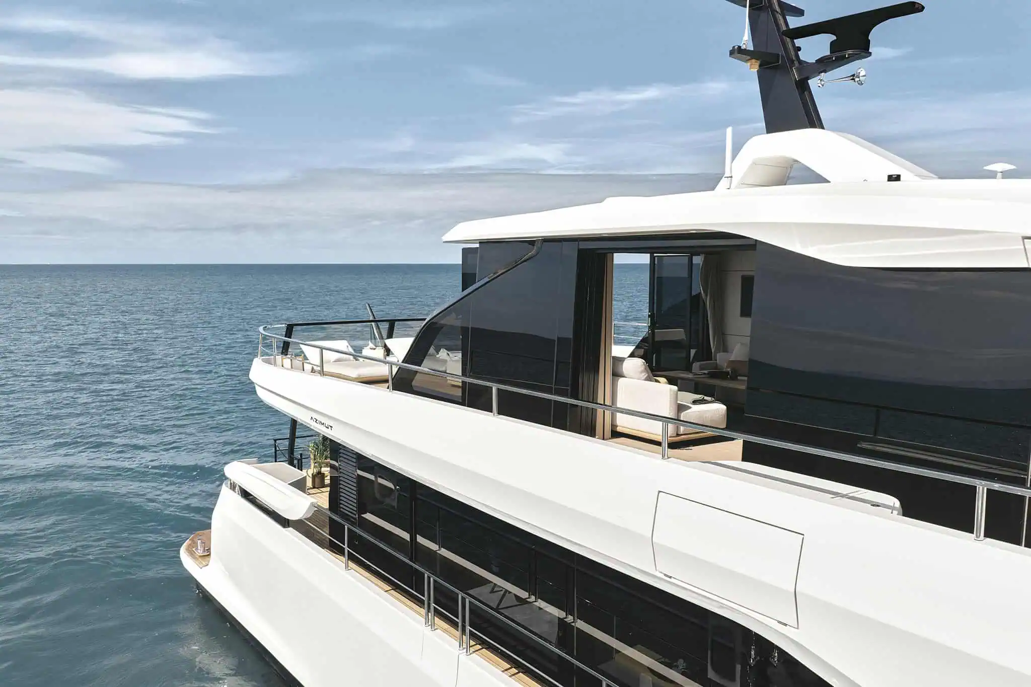 Azimut Grande 30M, bovendek