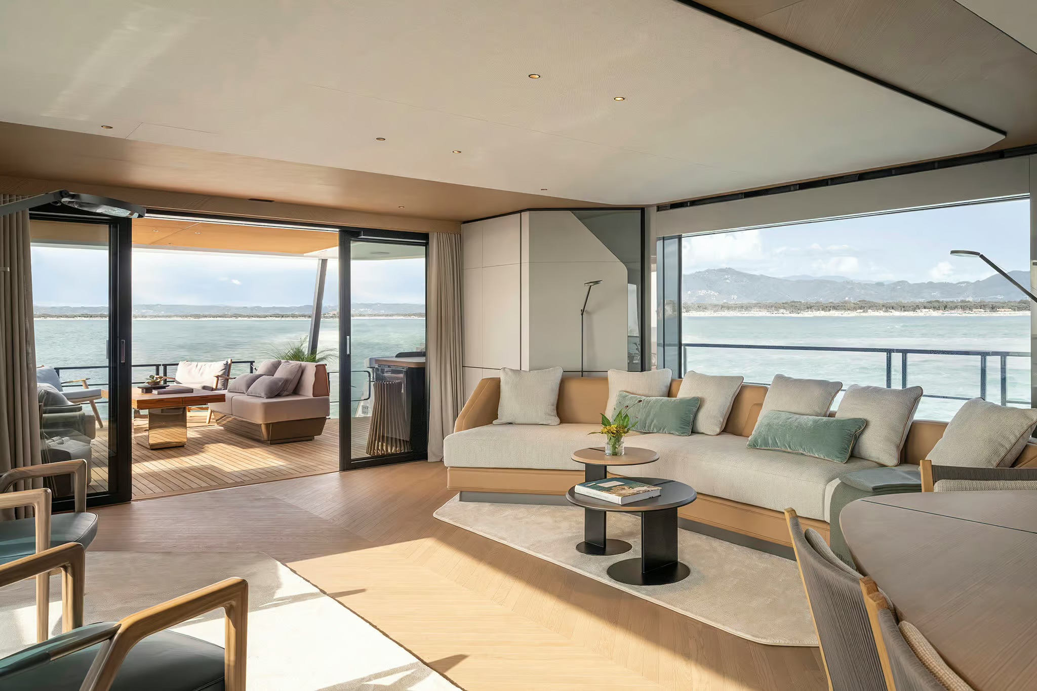 Azimut Grande 30M, salon