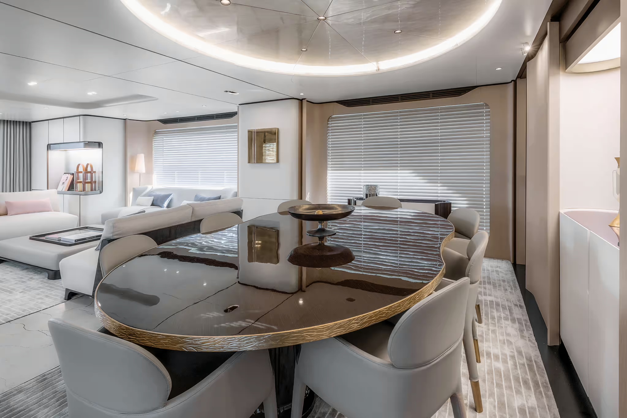 Azimut Grande 32M, eethoek