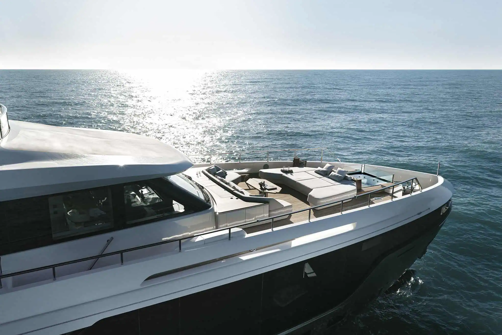 Azimut Grande 36M, boot van buiten