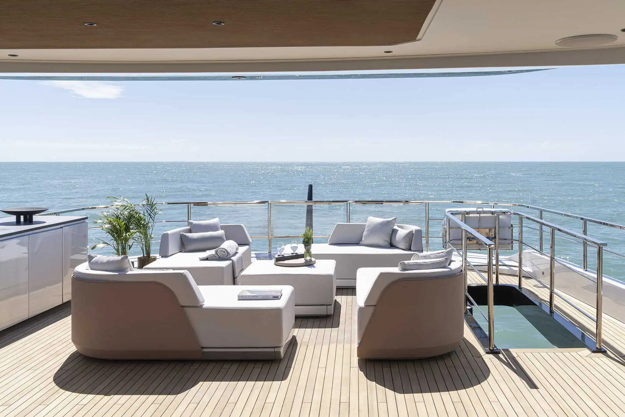 Azimut Grande 36M, bovendek