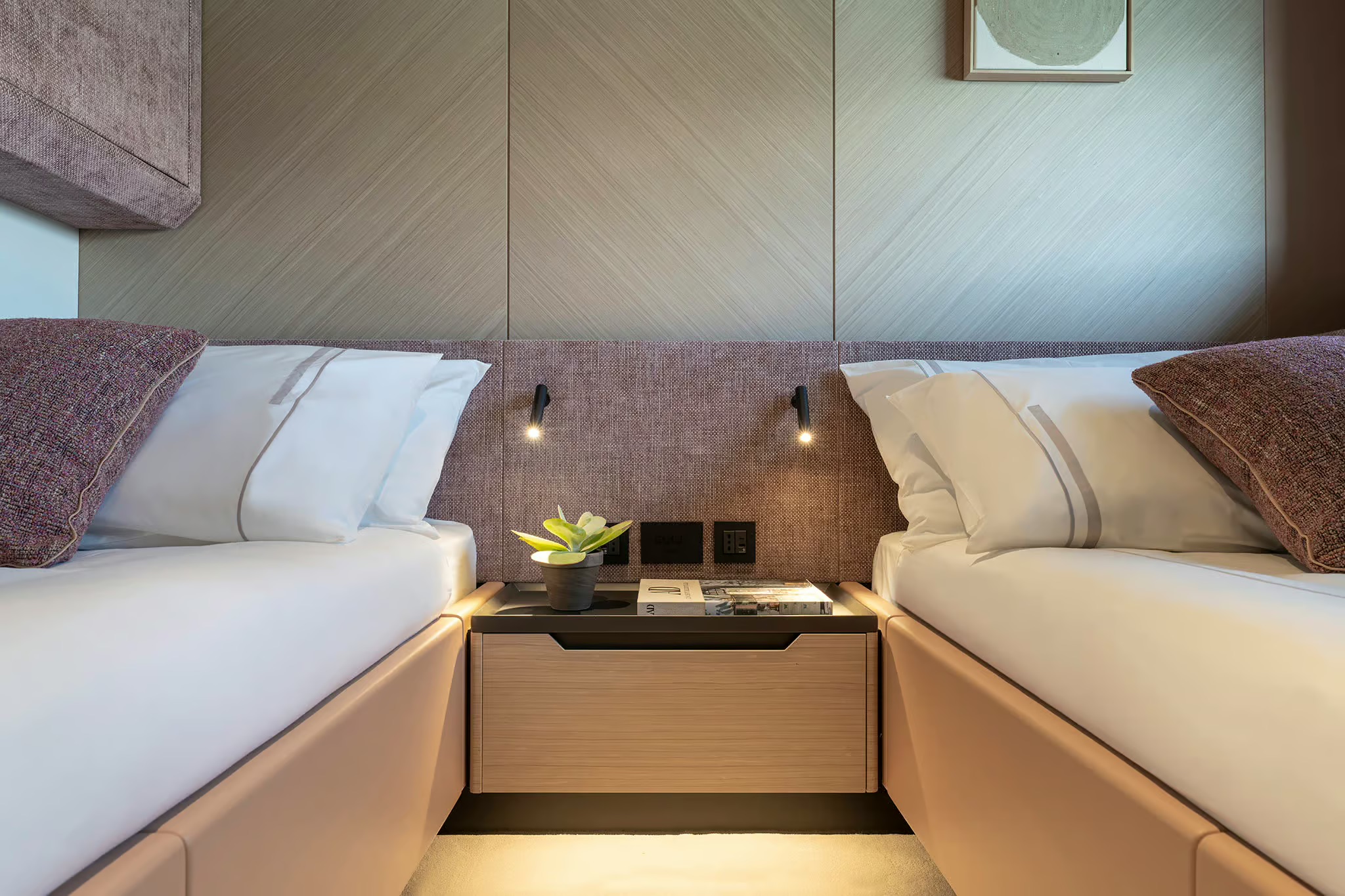 Azimut Grande 36M, gastenhut