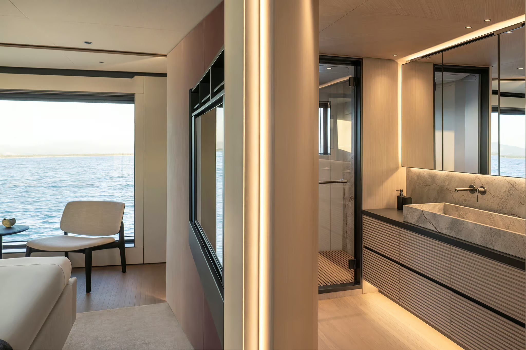 Azimut Grande 36M, hoofdhut