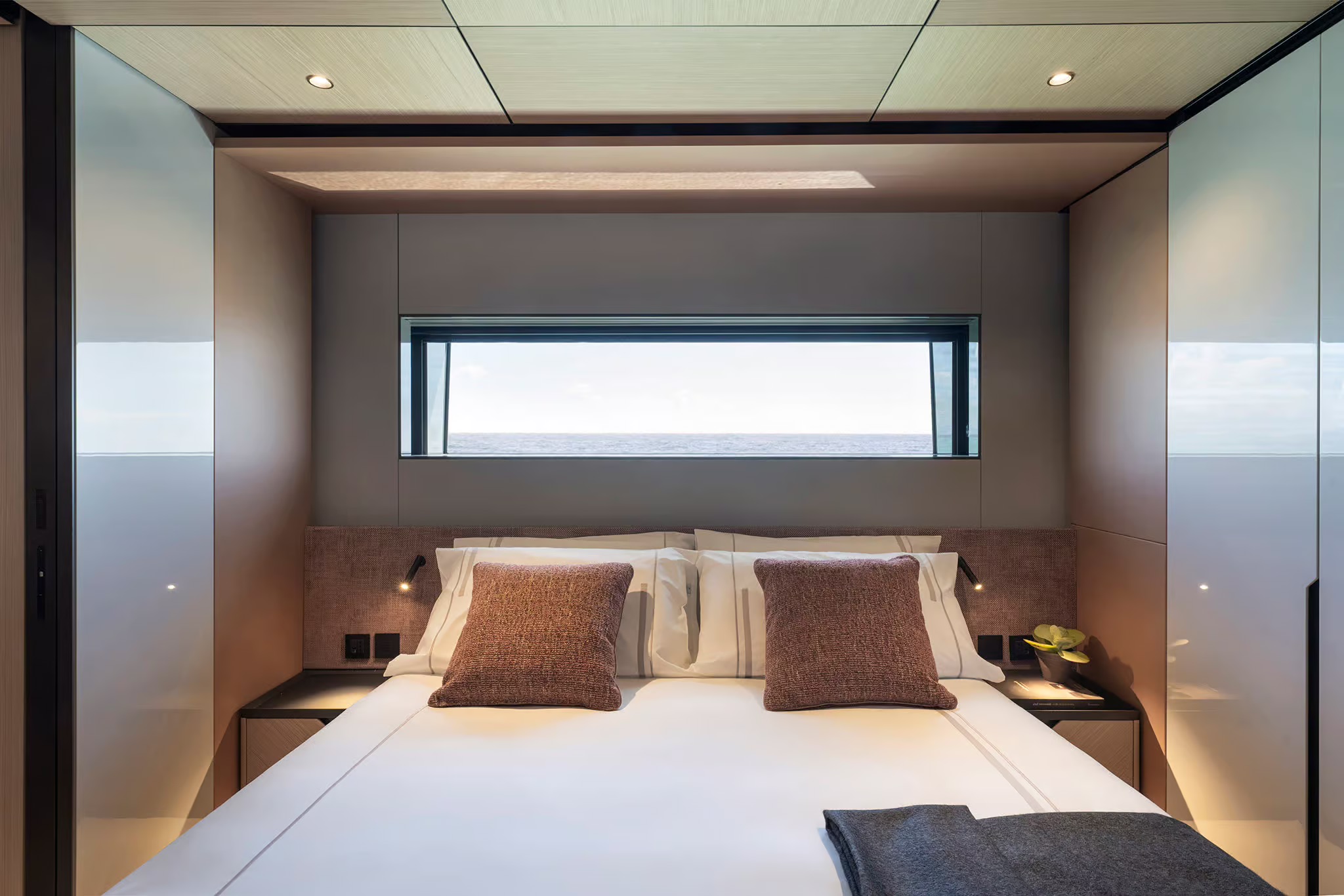 Azimut Grande 36M, vip hut