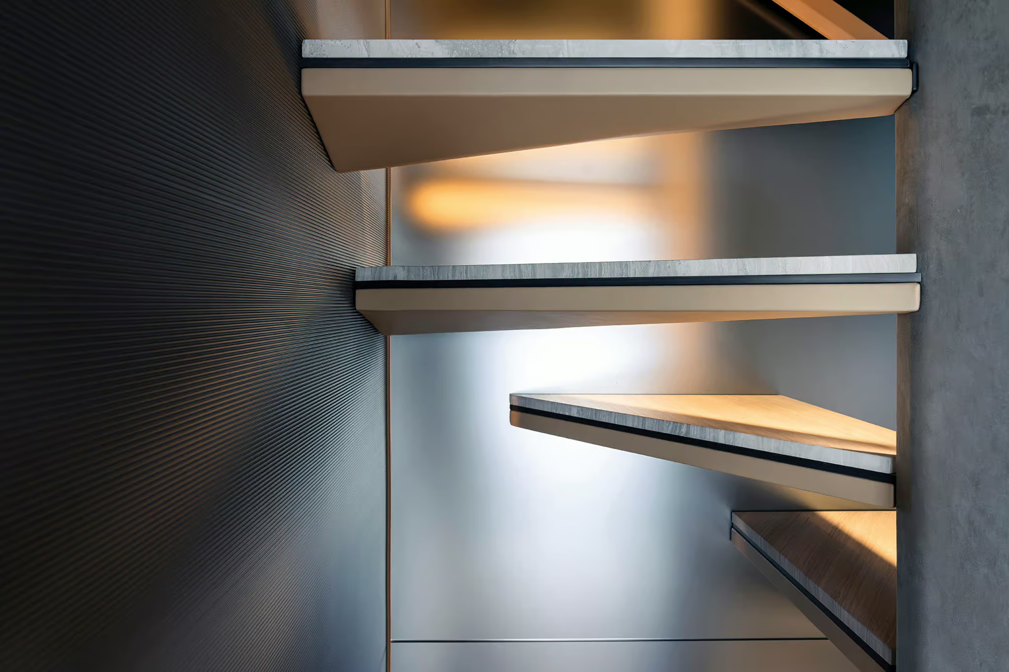 Azimut Grande Trideck, trap