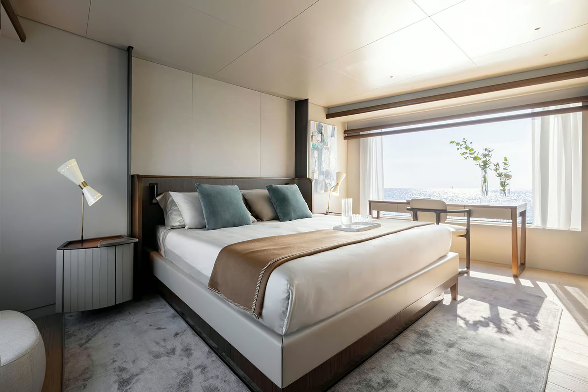 Azimut Magellano 30M, hoofdhut met bed