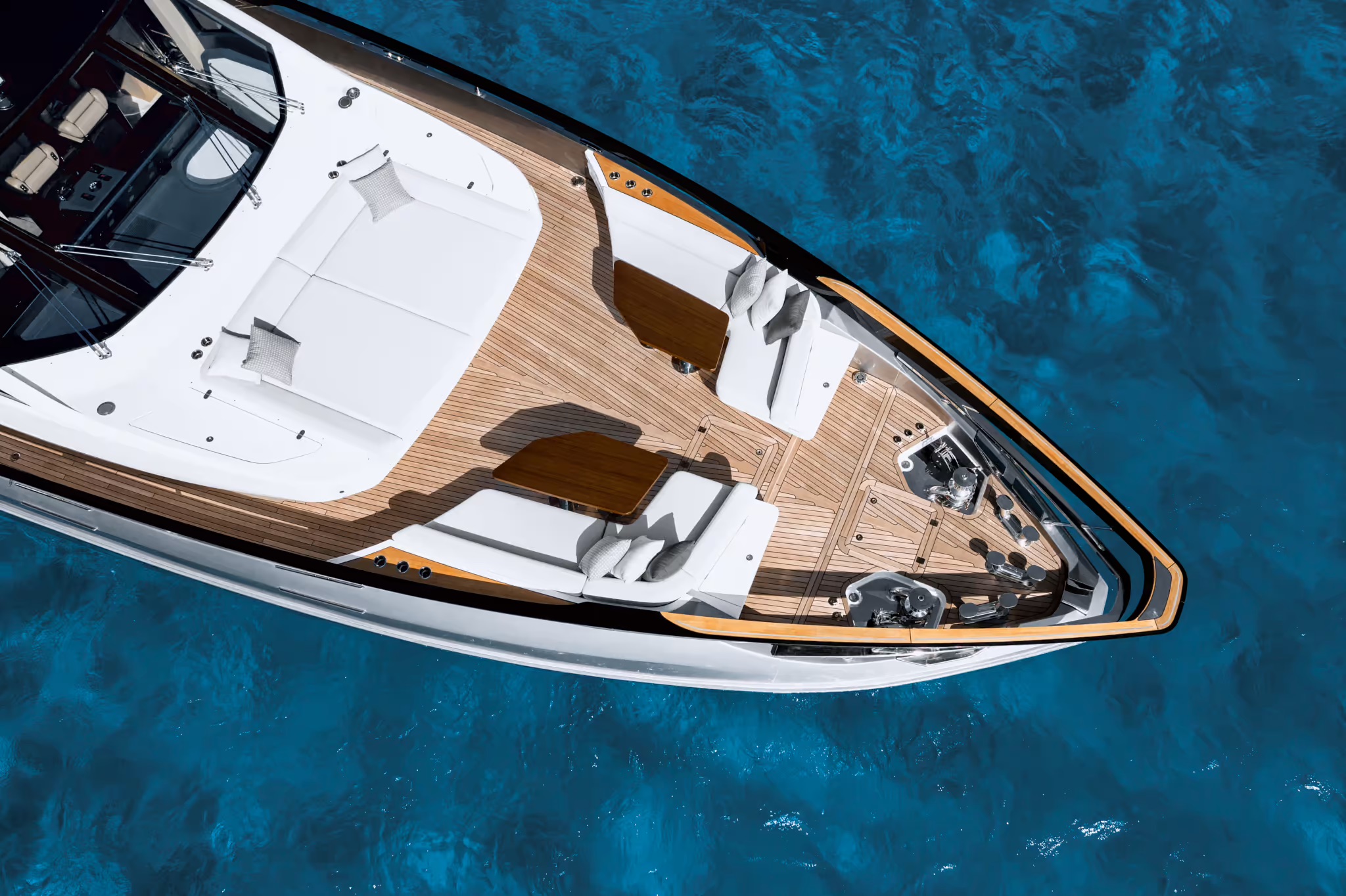 Azimut S10, boot van buiten
