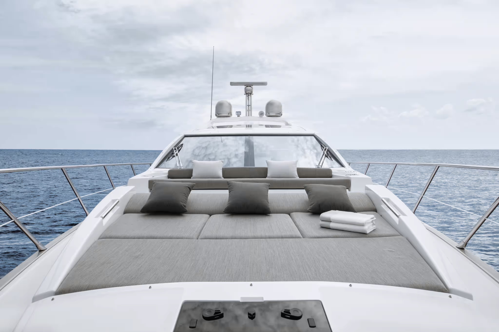 Azimut S6, boot van buiten