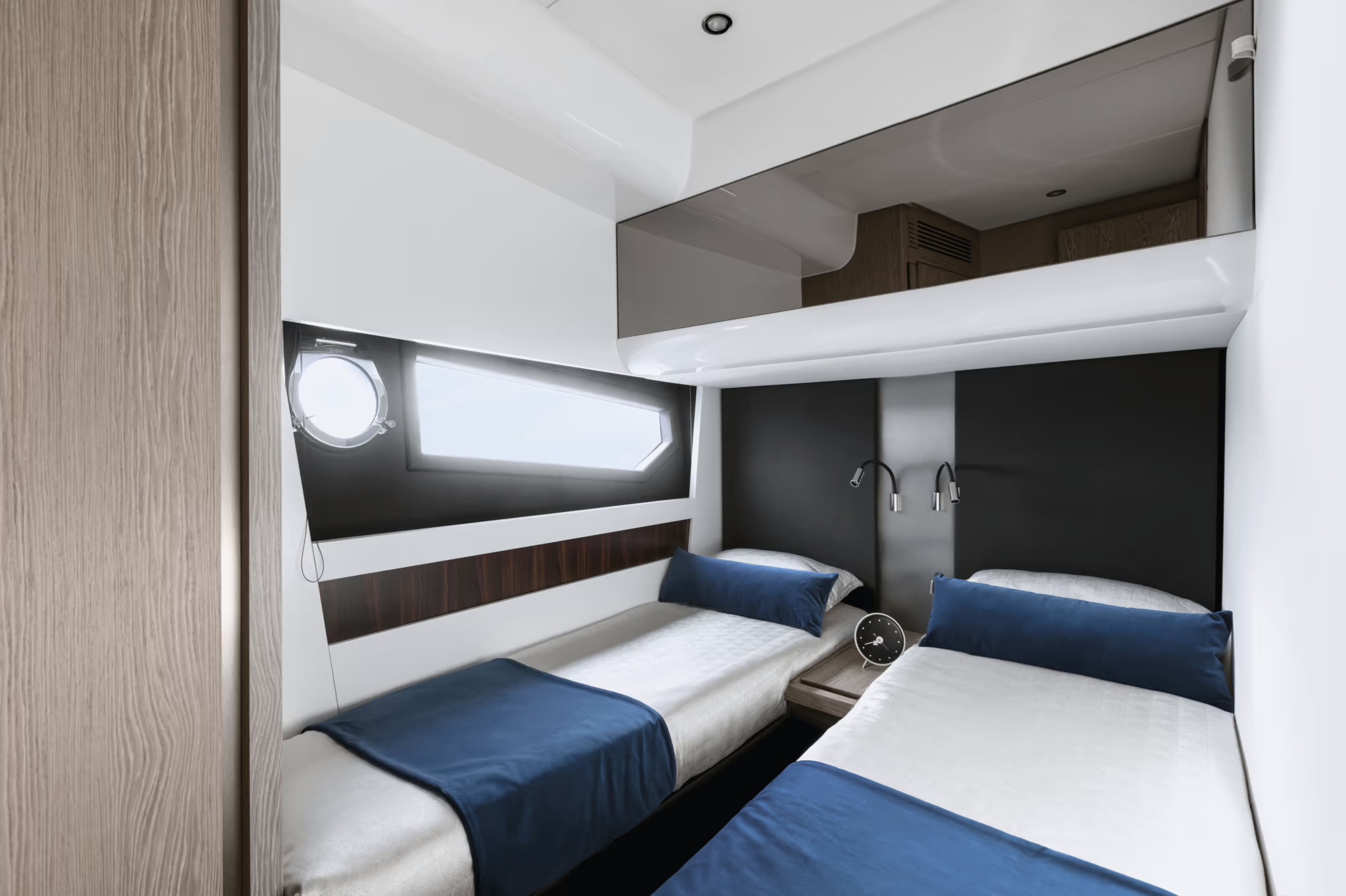 Azimut S6, gastenhut