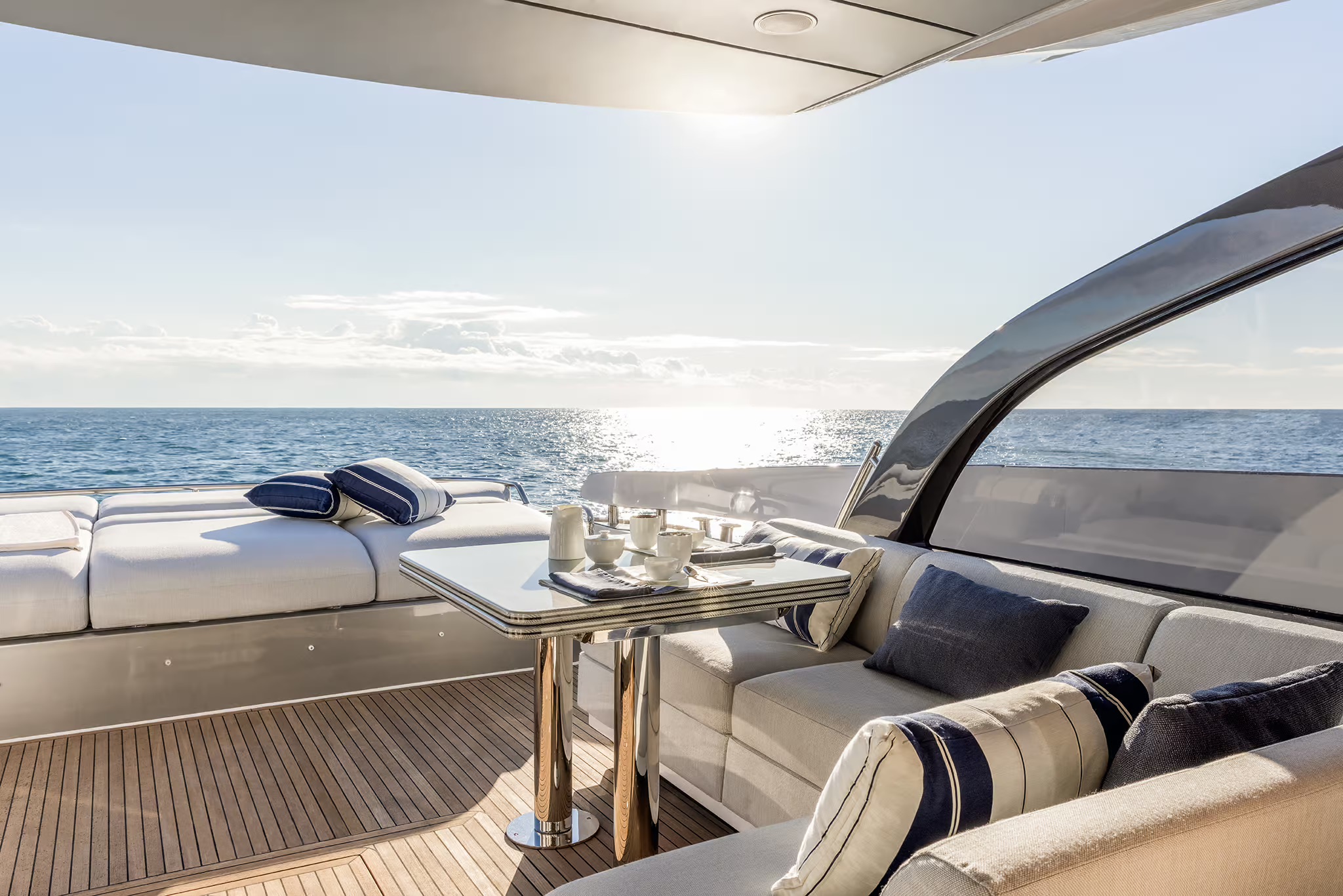 Azimut S7, cockpit