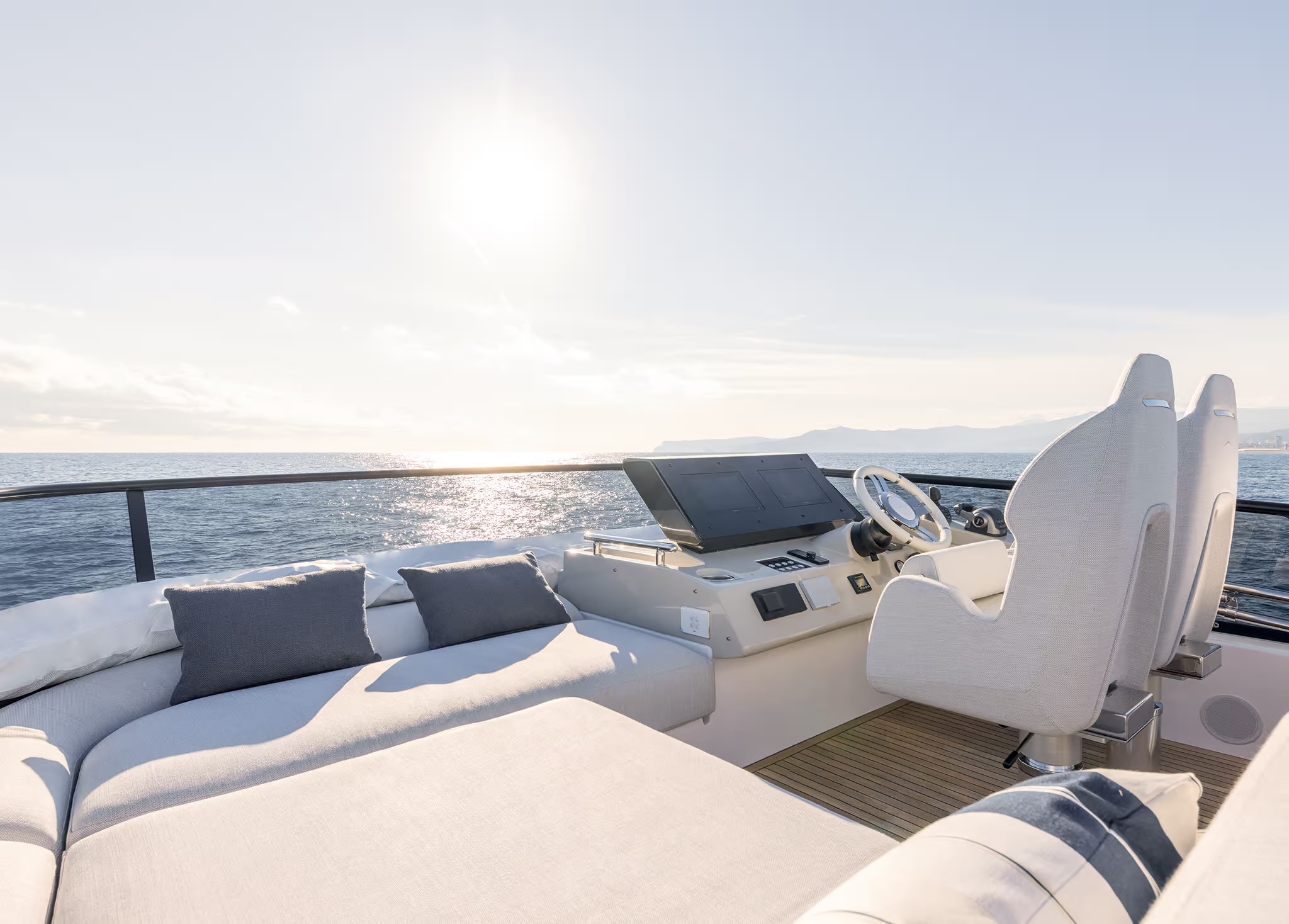 Azimut S7, flybridge