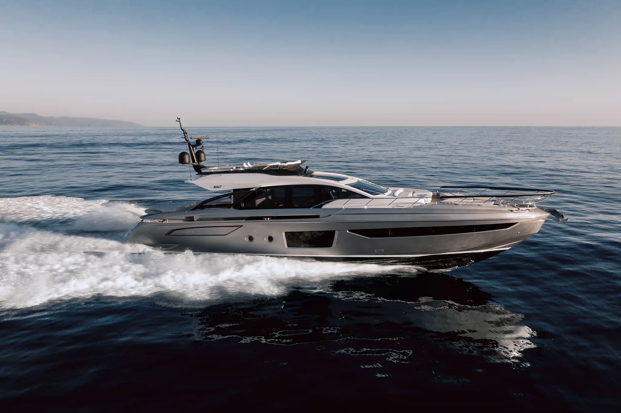 Azimut S8, boot varend