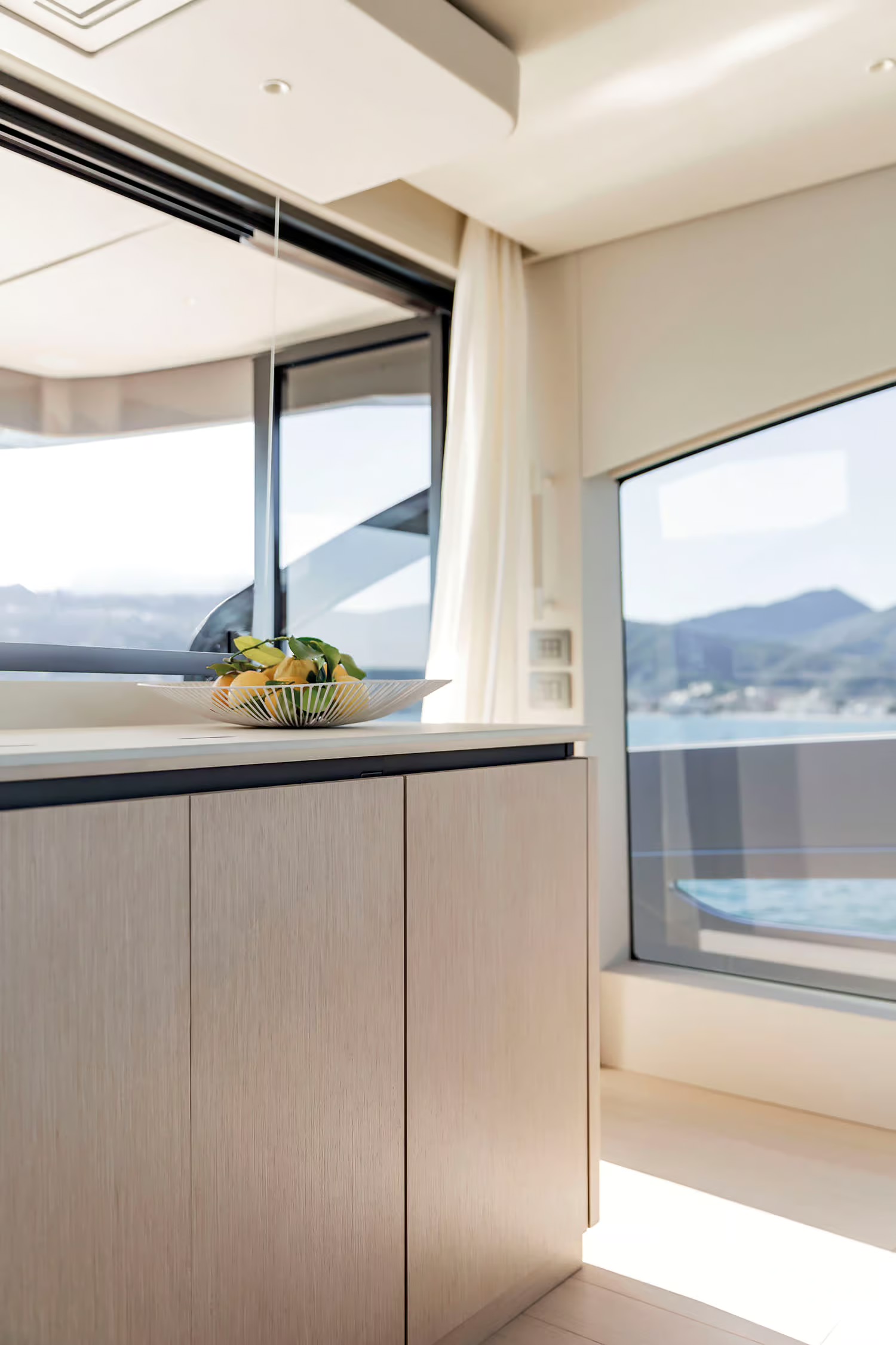 Azimut Seadeck 6, keuken