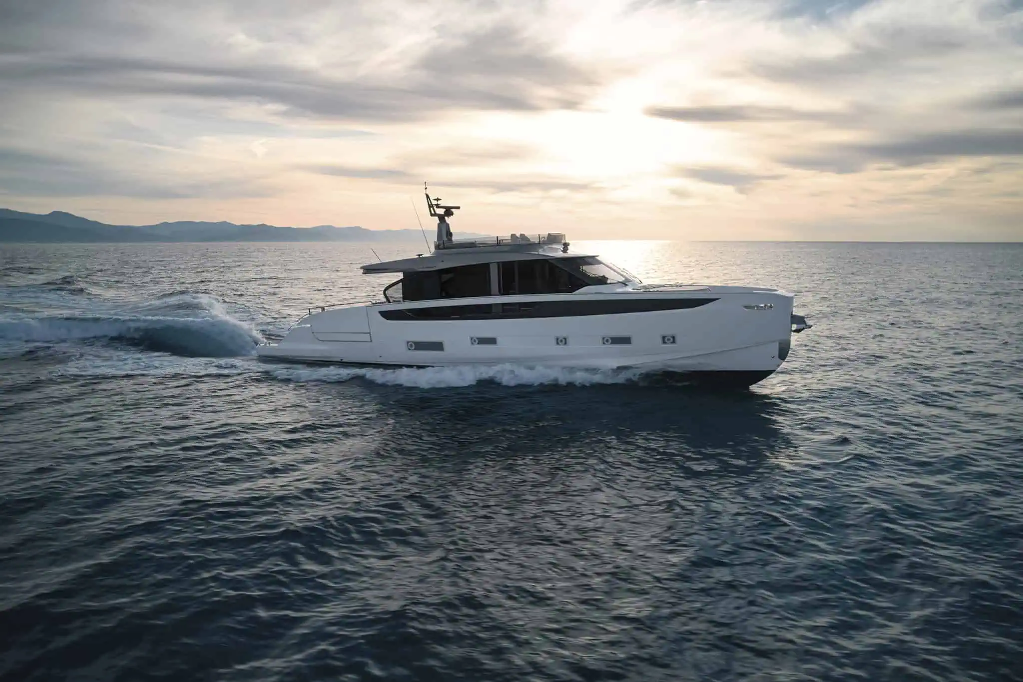 Azimut Seadeck 7, boot varend