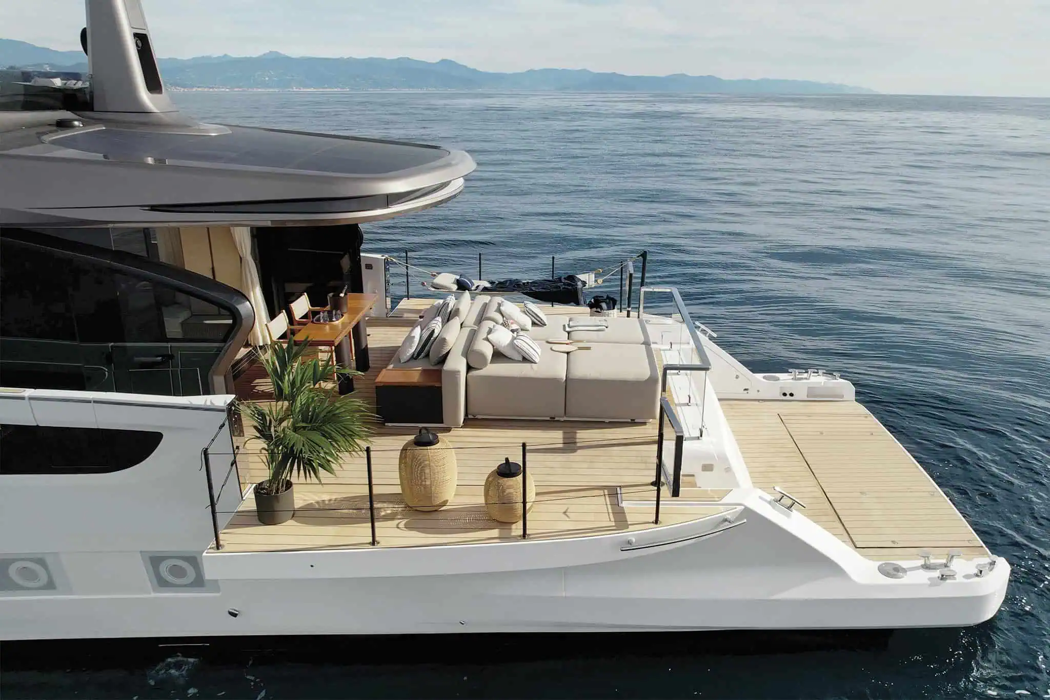 Azimut Seadeck 7, fun island