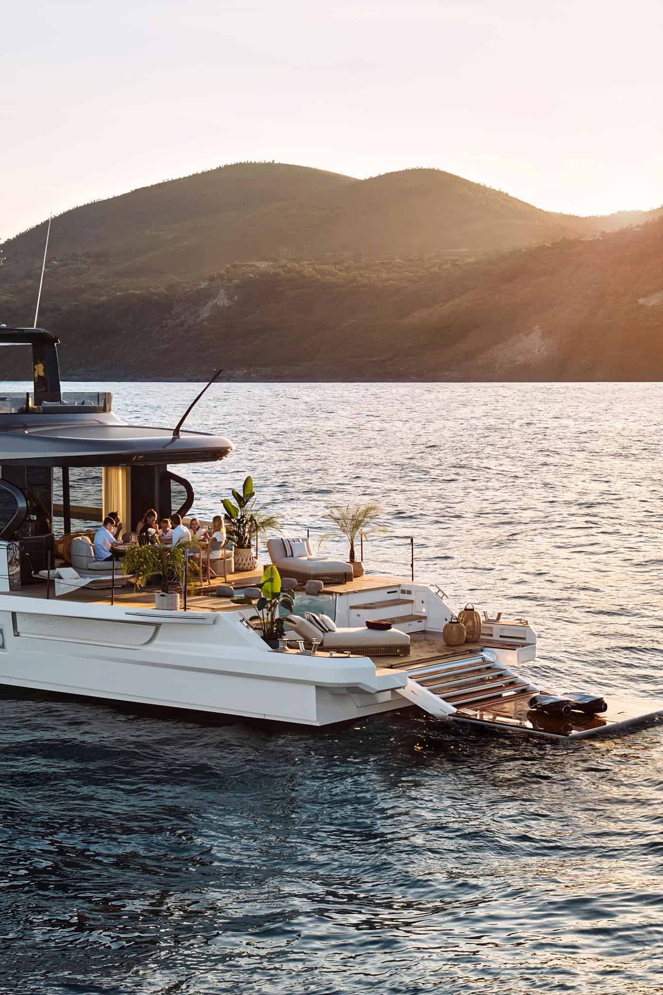 Azimut Seadeck 9, boot van buiten