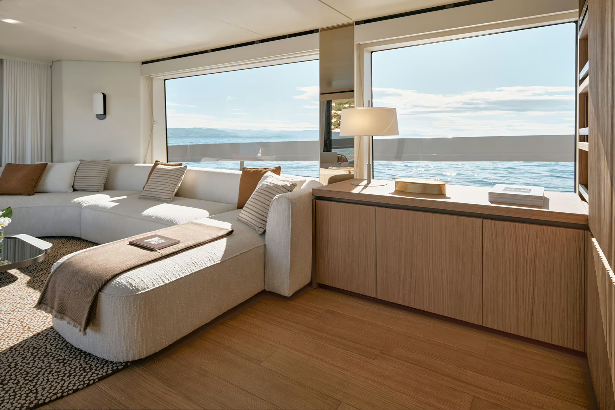Azimut Seadeck 9, salon