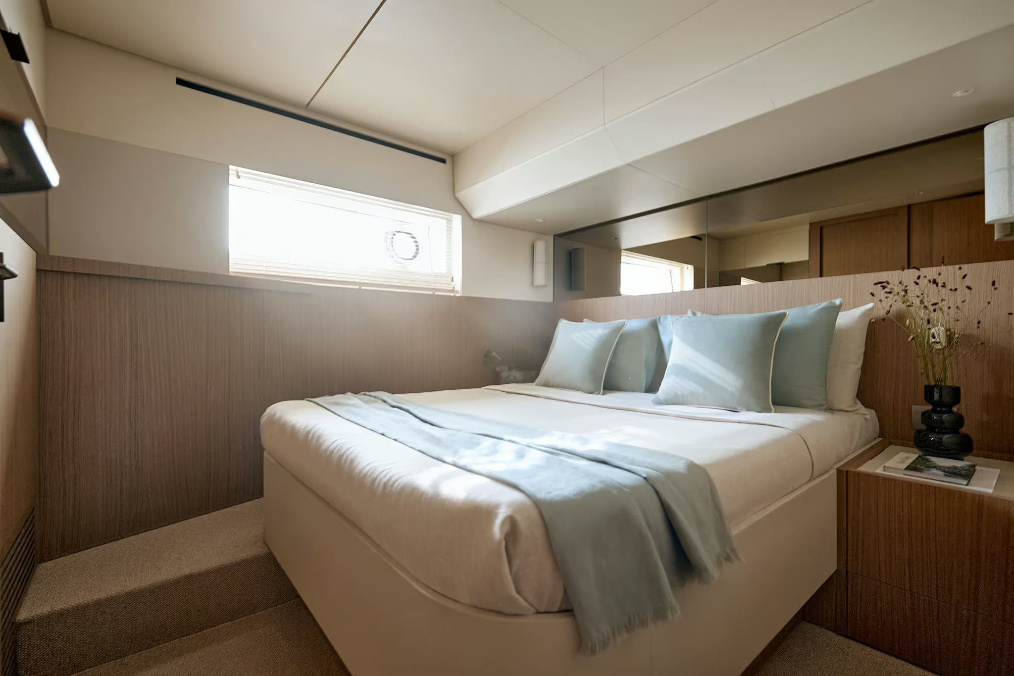 Azimut Seadeck 9, vip hut