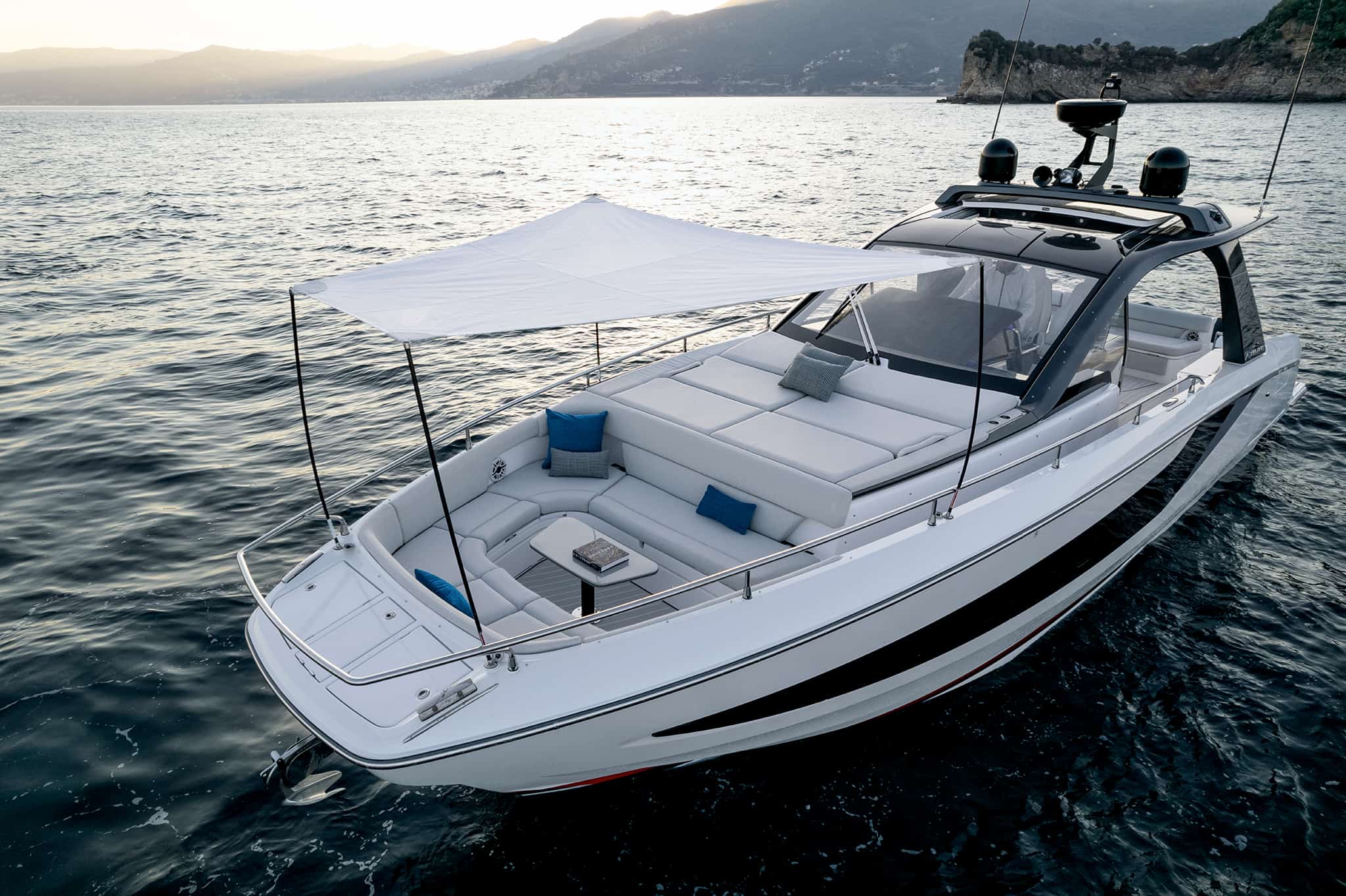 Azimut Verve 42, lounge