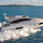 Bavaria VIRTESS 420, boot varend op zee