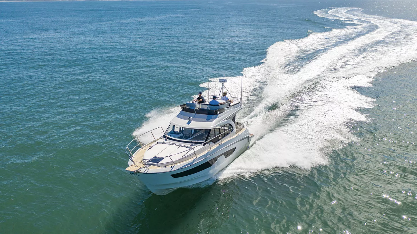 Beneteau Antares 11 Fly
