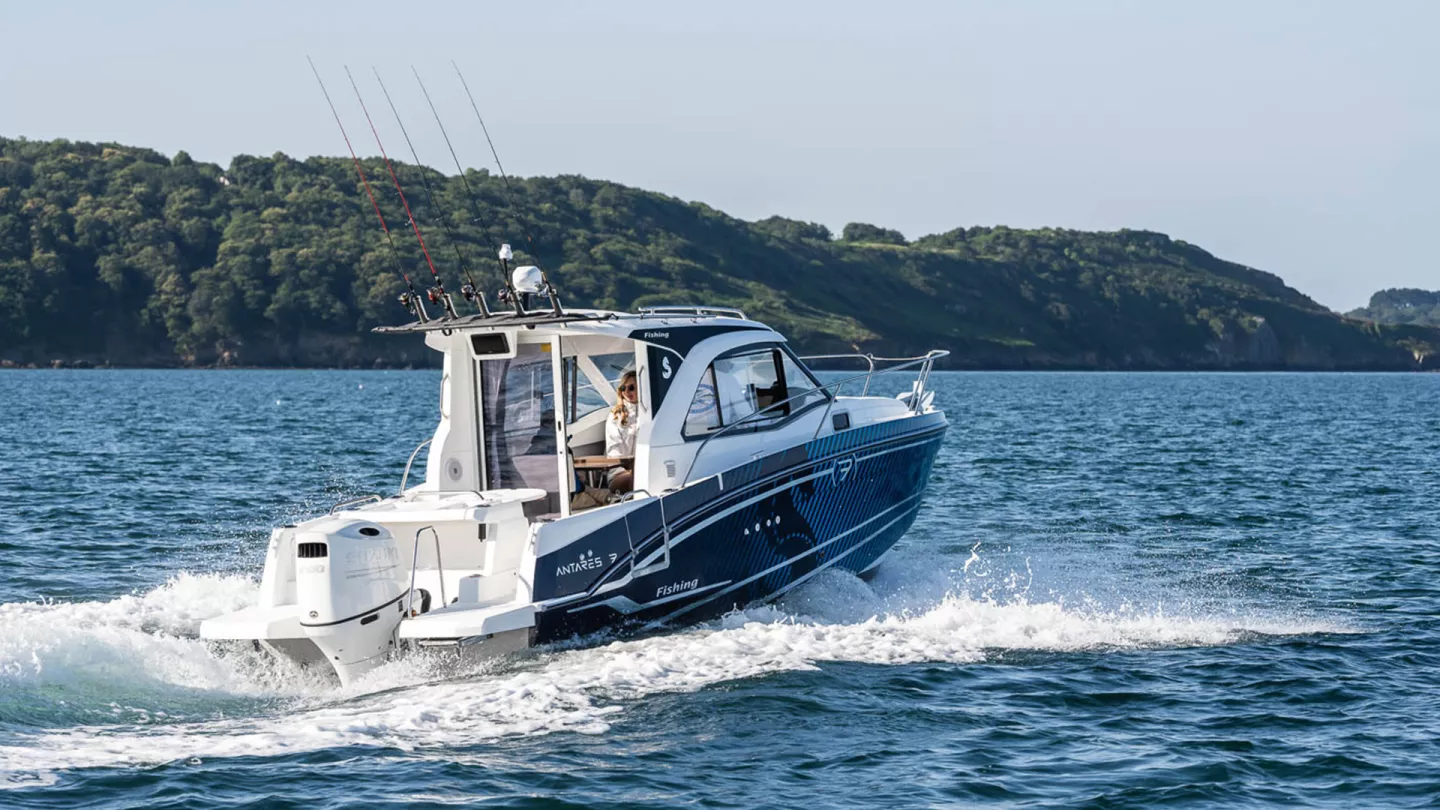 Beneteau Antares 7