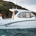 Beneteau Antares 8